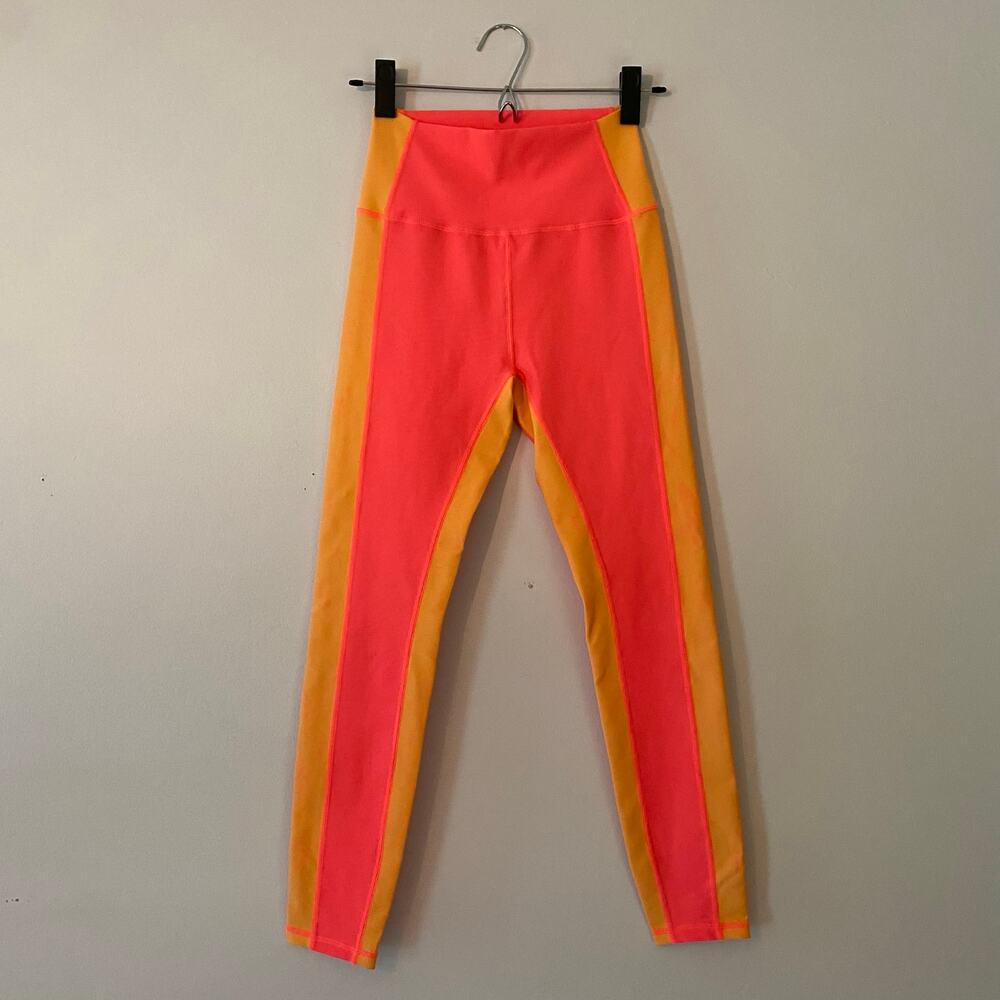 Wilo The Label Pink Orange Ribbed High Rise Leggings Tights Women's size Small